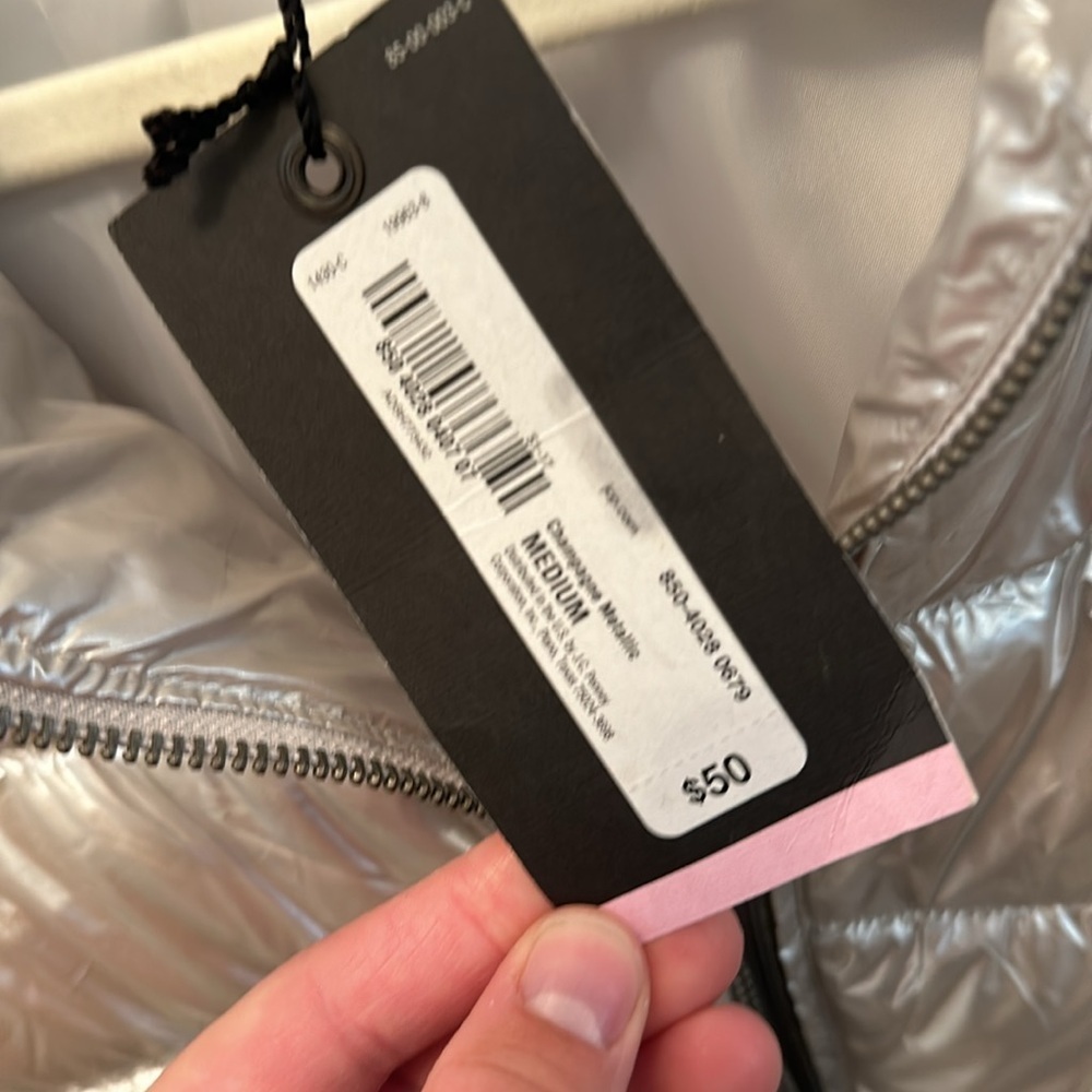 puffer jacket - Picture 3 of 9